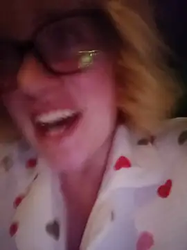 mcjbgfhgjhiiilllufjyf Show in webcam
