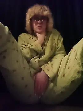 mcjbgfhgjhiiilllufjyf's Live XXX Chat