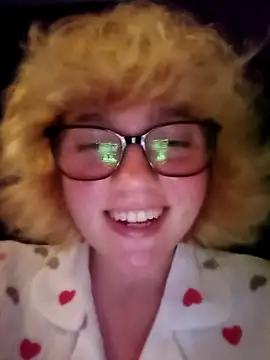 mcjbgfhgjhiiilllufjyf's Webcam Show