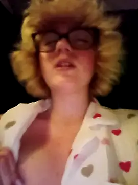 mcjbgfhgjhiiilllufjyf Show in webcam