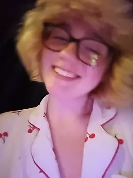 Webkamerová show mcjbgfhgjhiiilllufjyf