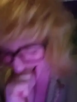 mcjbgfhgjhiiilllufjyf 웹캠 쇼