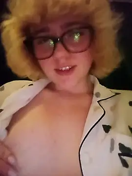 Show modela mcjbgfhgjhiiilllufjyf na web-kameri