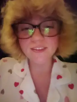 mcjbgfhgjhiiilllufjyf's Webcam Show