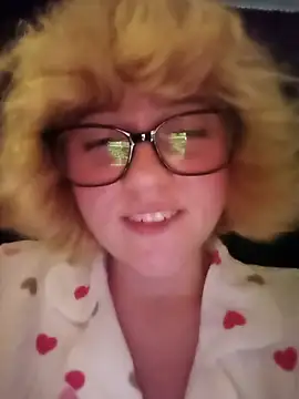 mcjbgfhgjhiiilllufjyf's Webcam Show