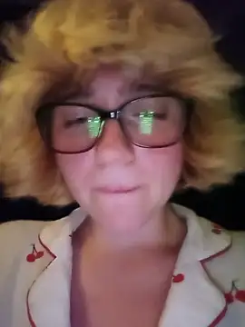 mcjbgfhgjhiiilllufjyf's Webcam Show