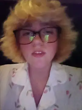 mcjbgfhgjhiiilllufjyf Show in webcam