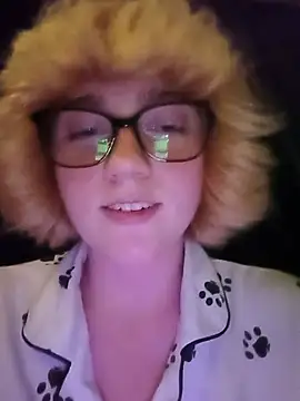 mcjbgfhgjhiiilllufjyf's Webcam Show