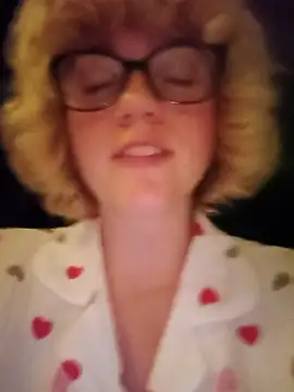 mcjbgfhgjhiiilllufjyf Show in webcam