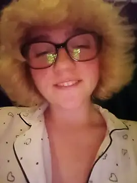 mcjbgfhgjhiiilllufjyf's Live XXX Chat