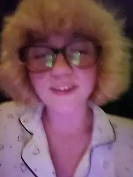 mcjbgfhgjhiiilllufjyf's Live XXX Chat
