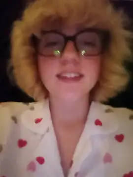 mcjbgfhgjhiiilllufjyf's Webcam Show