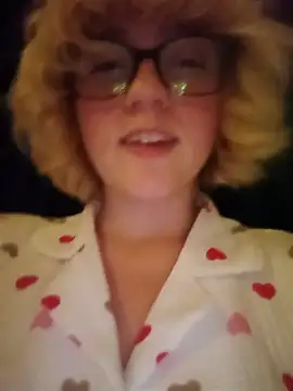 mcjbgfhgjhiiilllufjyf's Live XXX Chat