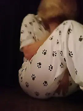 mcjbgfhgjhiiilllufjyf Show in webcam
