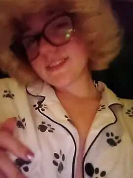 mcjbgfhgjhiiilllufjyf's Live XXX Chat