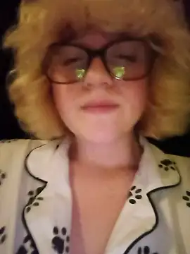 mcjbgfhgjhiiilllufjyf's Webcam Show
