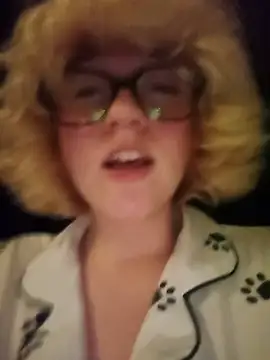 Show modela mcjbgfhgjhiiilllufjyf na web-kameri