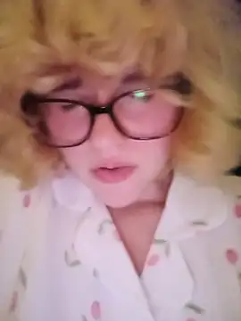 mcjbgfhgjhiiilllufjyf's Webcam Show