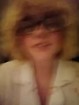 mcjbgfhgjhiiilllufjyf's Live XXX Chat