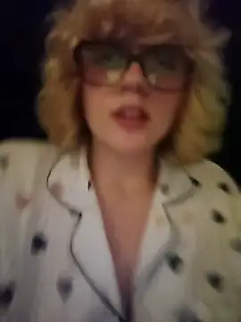Show modela mcjbgfhgjhiiilllufjyf na web-kameri