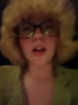 Show modela mcjbgfhgjhiiilllufjyf na web-kameri