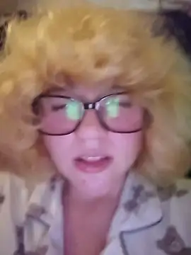mcjbgfhgjhiiilllufjyf's Webcam Show