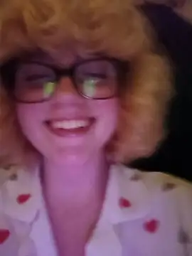 הופעת וובקאם של mcjbgfhgjhiiilllufjyf