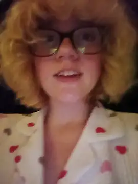 mcjbgfhgjhiiilllufjyf Show in webcam