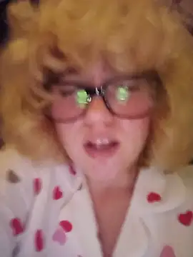 mcjbgfhgjhiiilllufjyf's Webcam Show