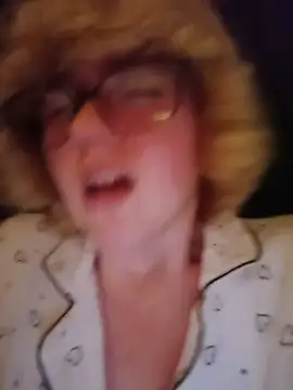 Webkamerová show mcjbgfhgjhiiilllufjyf