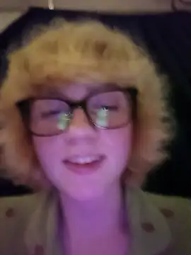 mcjbgfhgjhiiilllufjyf's Webcam Show