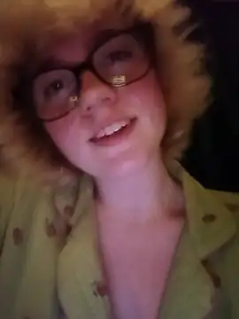 Show modela mcjbgfhgjhiiilllufjyf na web-kameri