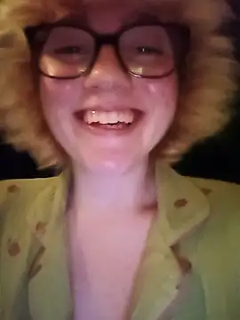 mcjbgfhgjhiiilllufjyf – Kamerová šou