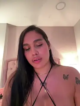 Bella__Wood Webcam Show