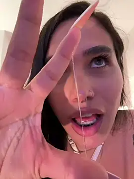 Show modela Bella__Wood na web-kameri