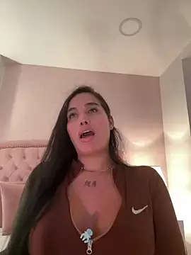 Bella__Wood Adlı Modelin Web Kamerası Şovu