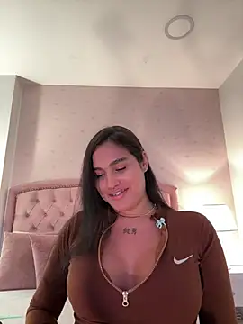 Bella__Wood Webcamshow