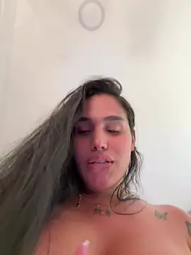 Bella__Wood Adlı Modelin Web Kamerası Şovu