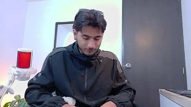 Elian_savoy Show Webcam