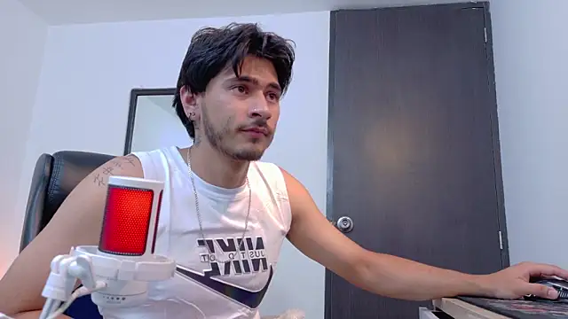 Elian_savoy Show Webcam