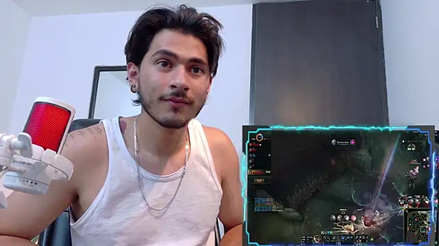 Elian_savoy's Webcam Show