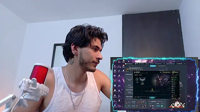 Elian_savoy's Webcam Show