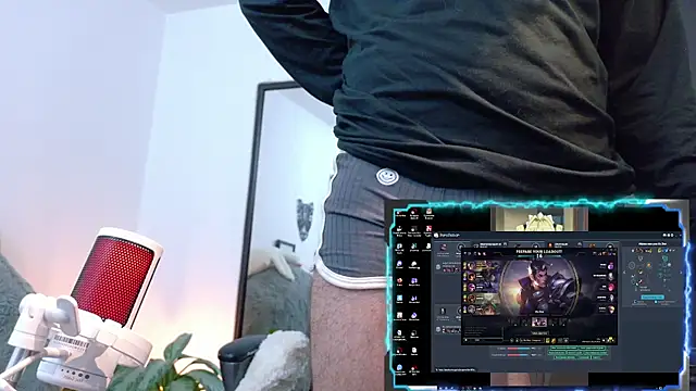 Elian_savoy's Webcam Show
