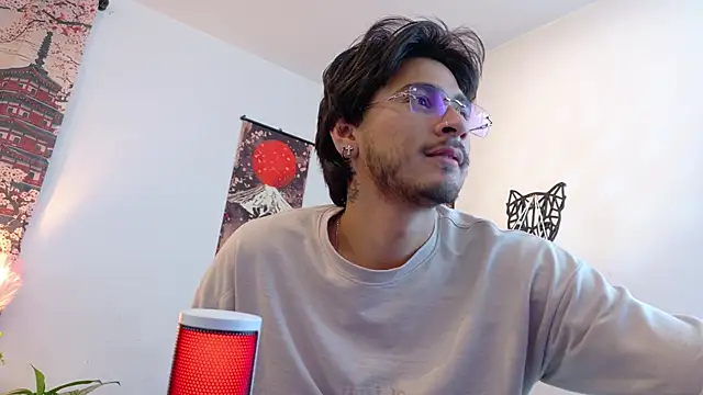Elian_savoy's Webcam Show
