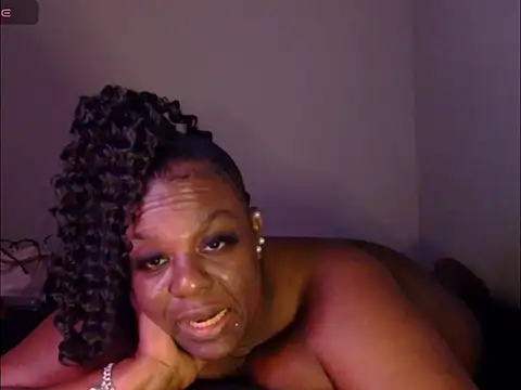Thickkemzz41 – Live XXX-chat