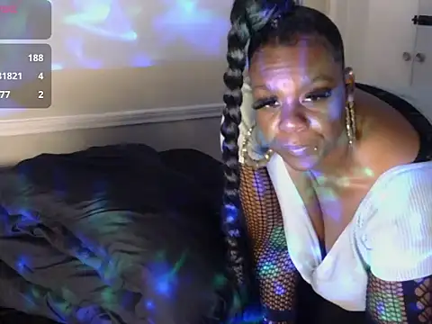 Chat XXX en directo de Thickkemzz41