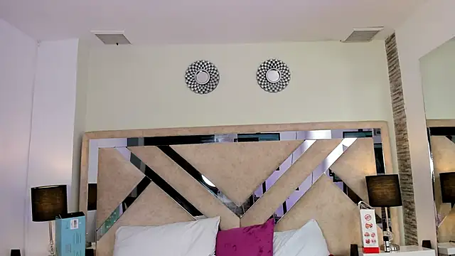 Show de ximena_vasquez8 na webcam