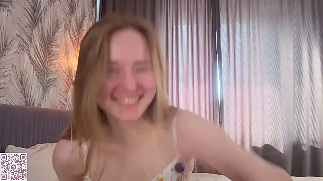 Chat XXX en directo de ElvinaRose