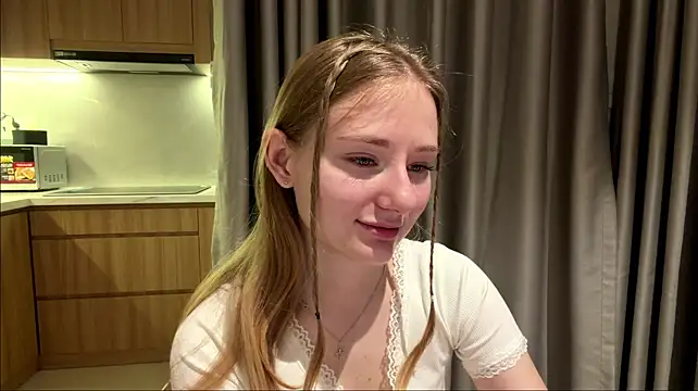 ElvinaRose live XXX chat