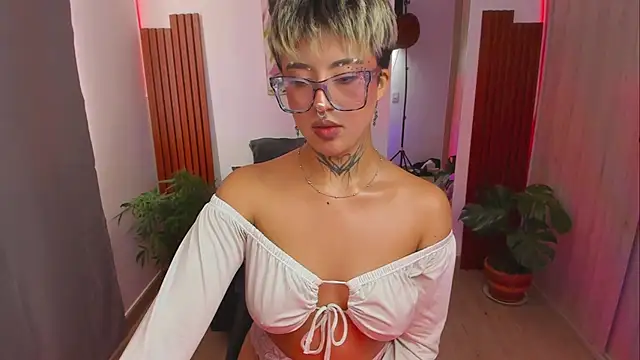Chat XXX en directo de Rebeka-baker